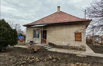 Eladó Kiskunlacházai családi ház hirdetés (32253371)