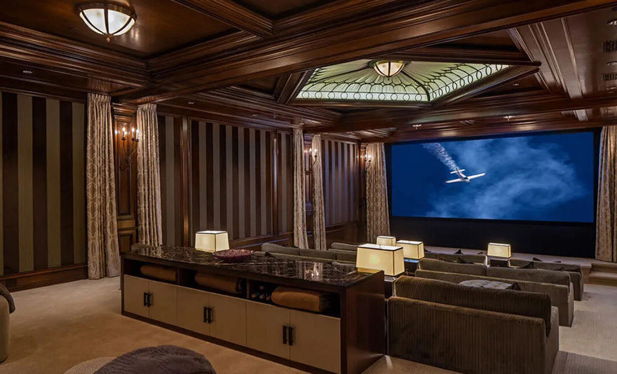 Mark Wahlberg luxusbirtoka - mozi