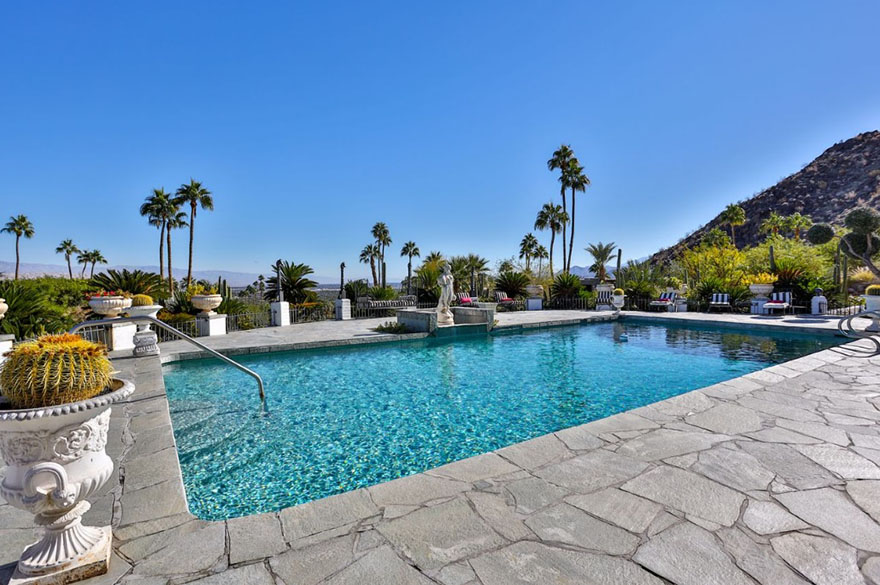 Gábor Zsazsa otthona - medence