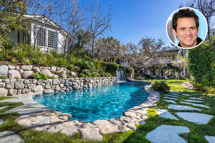 Jim Carrey 30 év után eladja a házát