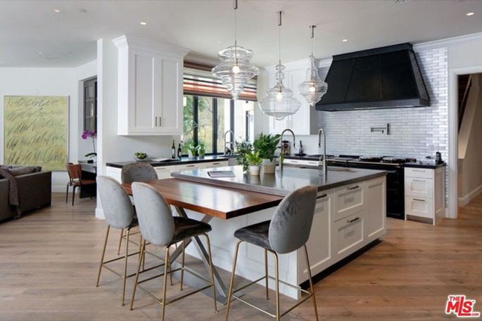 Justin Bieber és Hailey Baldwin rezidenciája Beverly Park-ban