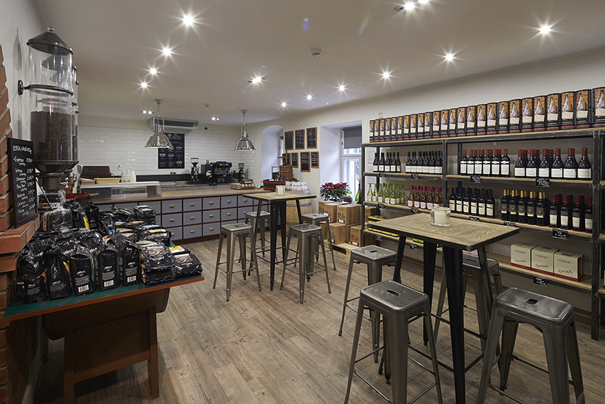 kávézó, ajándékbolt