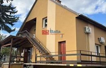 Eladó Vecsési családi ház hirdetés (39444442)