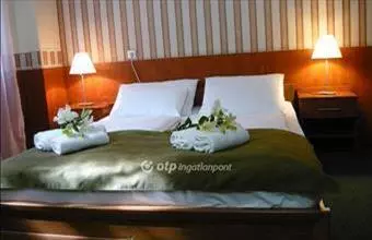 Eladó Budapest VIII. kerületi hotel, szálloda, panzió hirdetés (44457942) Eladó Budapest VIII. kerületi hotel, szálloda, panzió hirdetés (44457942)