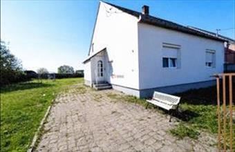 Eladó Mohácsi családi ház hirdetés (36454932)