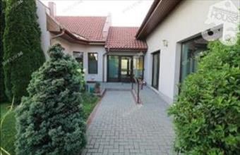 Eladó Kiskőrösi üzlethelyiség utcafronton hirdetés (58347552)