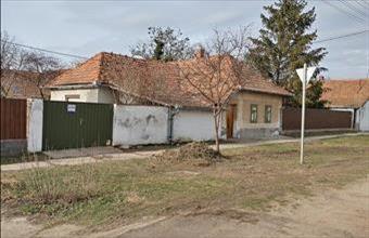 Eladó Szarvasi családi ház hirdetés (83332438)