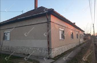 Eladó Szegvári családi ház hirdetés (22635344)
