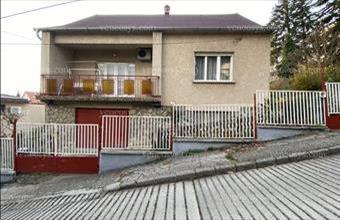 Eladó Pécsi családi ház hirdetés (43935325)
