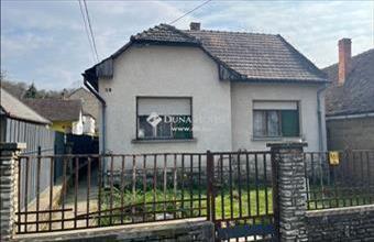 Eladó Szászvári családi ház hirdetés (43335748)