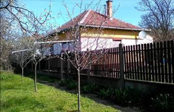 Eladó Tiszavárkonyi családi ház hirdetés (48984637)