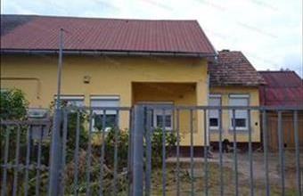 Eladó Tiszaföldvári családi ház hirdetés (47949728)