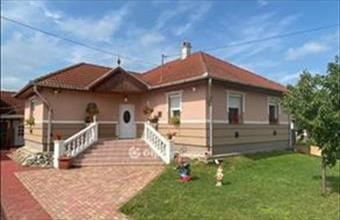 Eladó Poroszlói családi ház hirdetés (34959437)