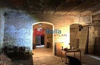 Eladó Budapest VIII. kerületi egyéb üzlethelyiség hirdetés (19525423)