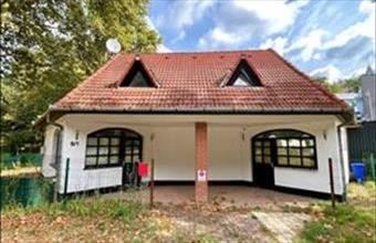 Eladó Komlói üzlethelyiség utcafronton hirdetés (22422558)