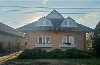 Eladó Gyulai ikerház hirdetés (64925545)