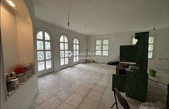Eladó Budapest III. kerületi családi ház hirdetés (83495744)