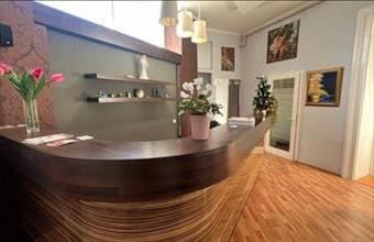 Eladó Bajai üzlethelyiség utcafronton hirdetés (38436322)