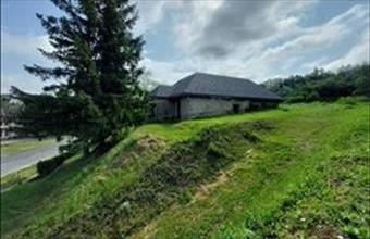 Eladó Lábatlani családi ház hirdetés (46379176)