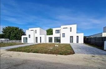 Eladó Székesfehérvári ikerház hirdetés (39329322)