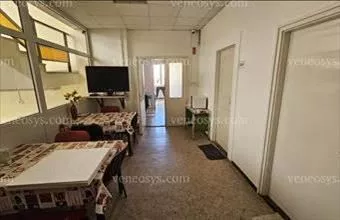 Eladó Székesfehérvári egyéb iroda hirdetés (97294345) Eladó Székesfehérvári egyéb iroda hirdetés (97294345)