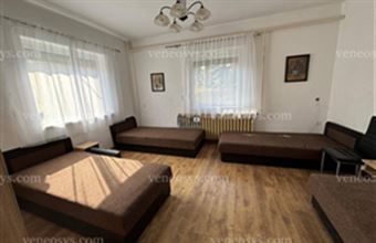 Kiadó Komáromi családi ház hirdetés (39432923)