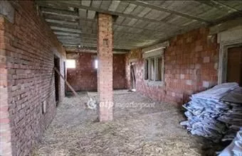 Eladó Csanyteleki családi ház hirdetés (39313372) Eladó Csanyteleki családi ház hirdetés (39313372)