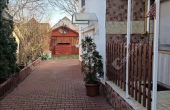 Eladó Vecsési ikerház hirdetés (38234849)