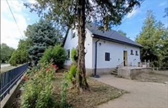 Eladó Velencei családi ház hirdetés (73996735)