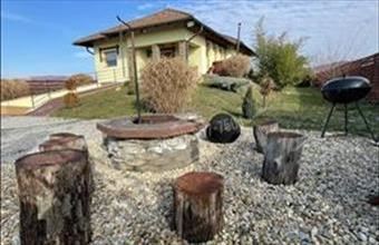 Eladó Egeri családi ház hirdetés (77446985)