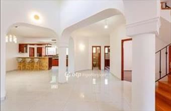 Eladó Szigetszentmiklósi családi ház hirdetés (77345696)