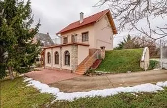 Eladó Balatonfüredi családi ház hirdetés (87194548) Eladó Balatonfüredi családi ház hirdetés (87194548)