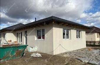 Eladó Győrsági ikerház hirdetés (93969644)