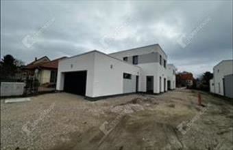 Eladó Székesfehérvári ikerház hirdetés (84428985)