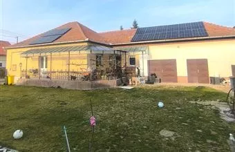 Eladó Üllési családi ház hirdetés (29214748) Eladó Üllési családi ház hirdetés (29214748)