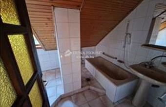 Eladó Budapest III. kerületi családi ház hirdetés (13716372)