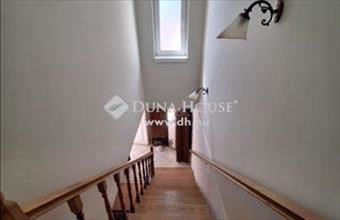 Eladó Pécsi családi ház hirdetés (98242389)