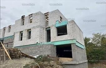 Eladó Solymári tégla lakás hirdetés (37329274)