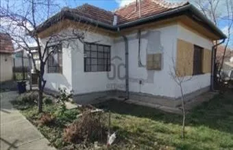 Eladó Siófoki családi ház hirdetés (77633945) Eladó Siófoki családi ház hirdetés (77633945)