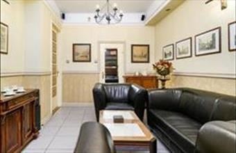 Kiadó Budapest V. kerületi iroda lakásban hirdetés (57733349)