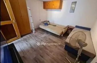 Eladó Siófoki hétvégi ház hirdetés (58255449) Eladó Siófoki hétvégi ház hirdetés (58255449)
