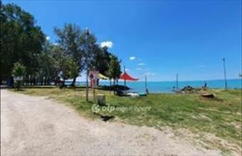 Eladó Balatonakarattyai tégla lakás hirdetés (46411775)