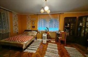 Eladó Törökszentmiklósi családi ház hirdetés (53468531)