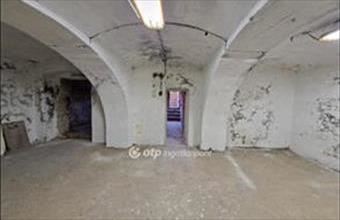 Eladó Szegedi egyéb üzlethelyiség hirdetés (83647746)