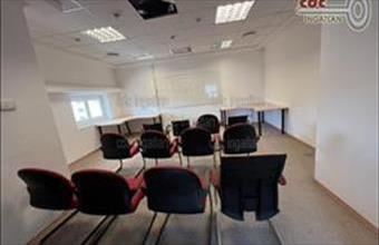 Kiadó Budapest IX. kerületi iroda irodaházban hirdetés (93754125)