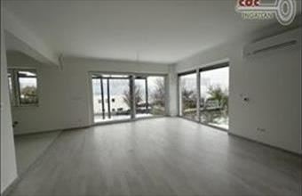 Eladó Budapest III. kerületi családi ház hirdetés (17472547)