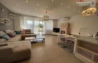 Eladó Budapest II. kerületi családi ház hirdetés (33534234)