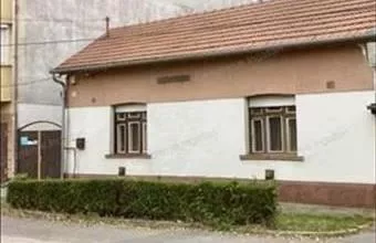 Eladó Szolnoki családi ház hirdetés (79614356) Eladó Szolnoki családi ház hirdetés (79614356)