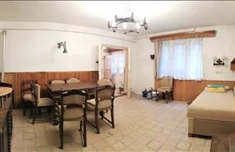 Eladó Budapest III. kerületi családi ház hirdetés (45639364)