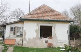Eladó Tápiószelei családi ház hirdetés (28554495)